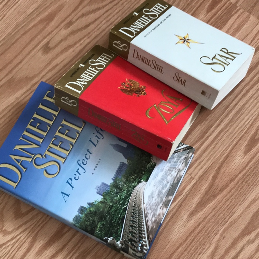 3 Books Danielle’s Steel